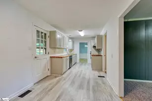 210 Oakmont Dr, Boiling Springs, SC 29316 - Photo 15