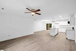 200 Hillbrook Rd, Taylors, SC 29687 - Photo 3