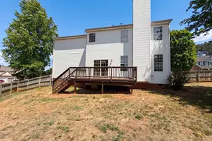 9 Bluff Ridge Ct, Greenville, SC 29617 - Photo 5