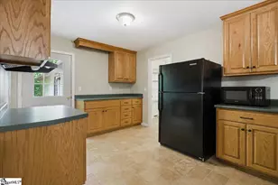1040 Bennetts Bridge Rd, Greer, SC 29651 - Photo 19