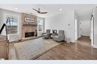 4588 N Highway 14, Greer, SC 29651 - Photo 9