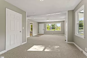 600 Sunnyside Dr, Greer, SC 29651 - Photo 5
