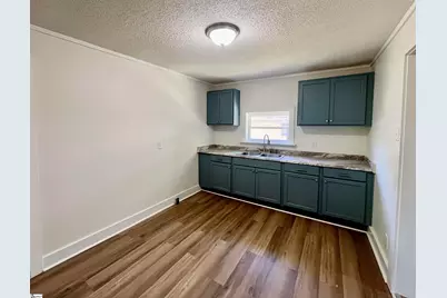 13 Clark Street, Laurens, SC 29360 - Photo 3