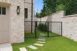 101 Sherwood St, Greenville, SC 29601 - Photo 35