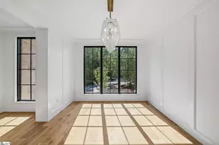 101 Sherwood St, Greenville, SC 29601 - Photo 7