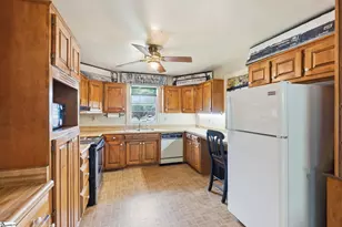 110 W Main St, Duncan, SC 29334 - Photo 7