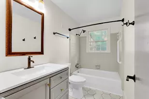 109 Center Dr, Greer, SC 29651 - Photo 9