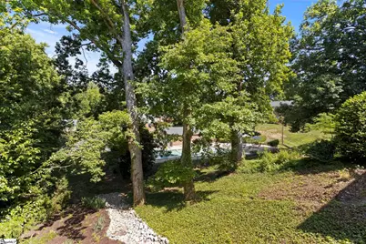 815 Edwards Road, Greenville, SC 29615 - Photo 15