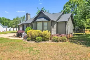 1513 Henderson Gap Rd, Greer, SC 29650 - Photo 7