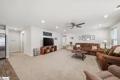 302 Stockland Trail, Fountain Inn, SC 29644 - Photo 5