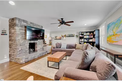204 Lowndes Avenue, Greenville, SC 29607 - Photo 5