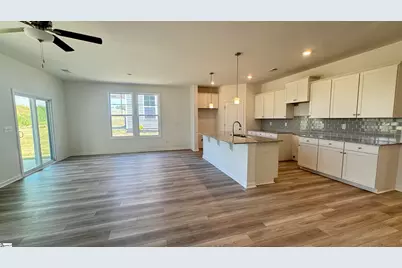 2044 Halton Oaks Drive, Spartanburg, SC 29303 - Photo 9