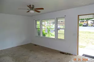 108 Jenkins St, Union, SC 29379 - Photo 5