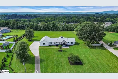305 Waters Road, Taylors, SC 29687 - Photo 3