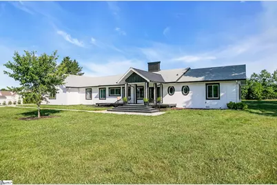 305 Waters Road, Taylors, SC 29687 - Photo 9