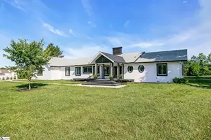 305 Waters Rd, Taylors, SC 29687 - Photo 9