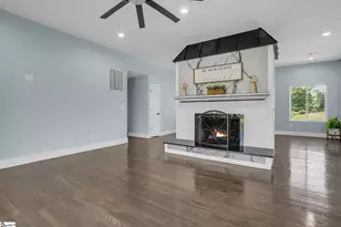 305 Waters Rd, Taylors, SC 29687 - Photo 21