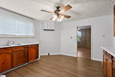208 N Marion Street, Joanna, SC 29351 - Photo 9