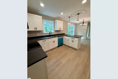 8 Oxford Boulevard, Taylors, SC 29687 - Photo 3