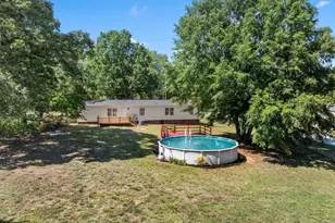 139 Blue Ridge Rd, Campobello, SC 29322 - Photo 35