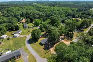 139 Blue Ridge Rd, Campobello, SC 29322 - Photo 45