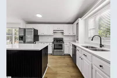 139 Blue Ridge Road, Campobello, SC 29322 - Photo 5