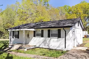 611 Gardner St, Gaffney, SC 29341 - Photo 3