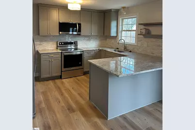 7 Vanderbilt Circle, Greenville, SC 29609 - Photo 7