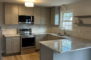 7 Vanderbilt Cir, Greenville, SC 29609 - Photo 7