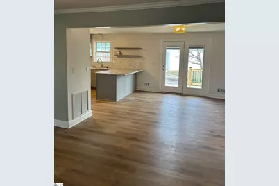 7 Vanderbilt Circle, Greenville, SC 29609 - Photo 5
