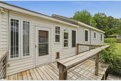 205 E C Avenue, Easley, SC 29640 - Photo 21