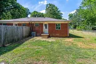 302 Churchill Cir, Greenville, SC 29605 - Photo 13