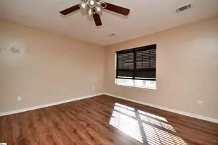 136 W Corley Ln, Spartanburg, SC 29303 - Photo 23