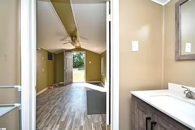 136 W Corley Lane, Spartanburg, SC 29303 - Photo 41