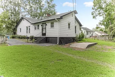 207 South Carolina Avenue, Spartanburg, SC 29306 - Photo 1