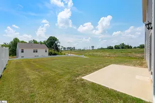 906 Pineland Dr, Woodruff, SC 29388 - Photo 33