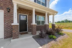 906 Pineland Dr, Woodruff, SC 29388 - Photo 1