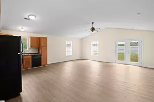 515 Climbing Rose Ct, Fountain Inn, SC 29644 - Photo 7