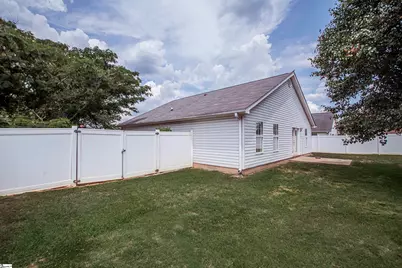 515 Climbing Rose Court, Fountain Inn, SC 29644 - Photo 5