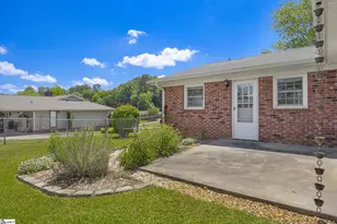 205 Meadow Ln, Easley, SC 29642 - Photo 43