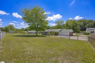 205 Meadow Ln, Easley, SC 29642 - Photo 47