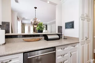 204 E Park Ave, Greenville, SC 29601 - Photo 9