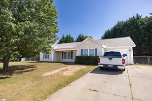 157 Bufflehead Cir, Liberty, SC 29657 - Photo 3