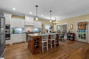 5 Club Dr, Greenville, SC 29605 - Photo 9