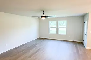 18034 Hwy 101 S, Gray Court, SC 29645 - Photo 9