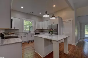 205 Mountain View St, Westminster, SC 29693 - Photo 13