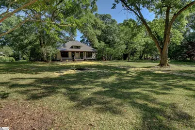 205 Mountain View Street, Westminster, SC 29693 - Photo 1