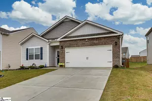 305 Bonifay Dr, Fountain Inn, SC 29644 - Photo 3