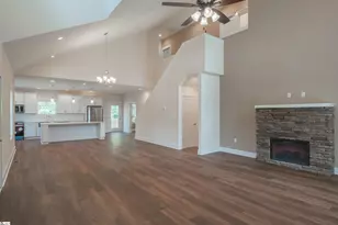 15004 Beacon Ridge Dr, Seneca, SC 29678 - Photo 3