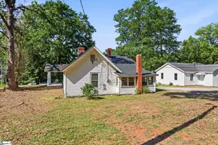 524 Church St, Laurens, SC 29360 - Photo 9